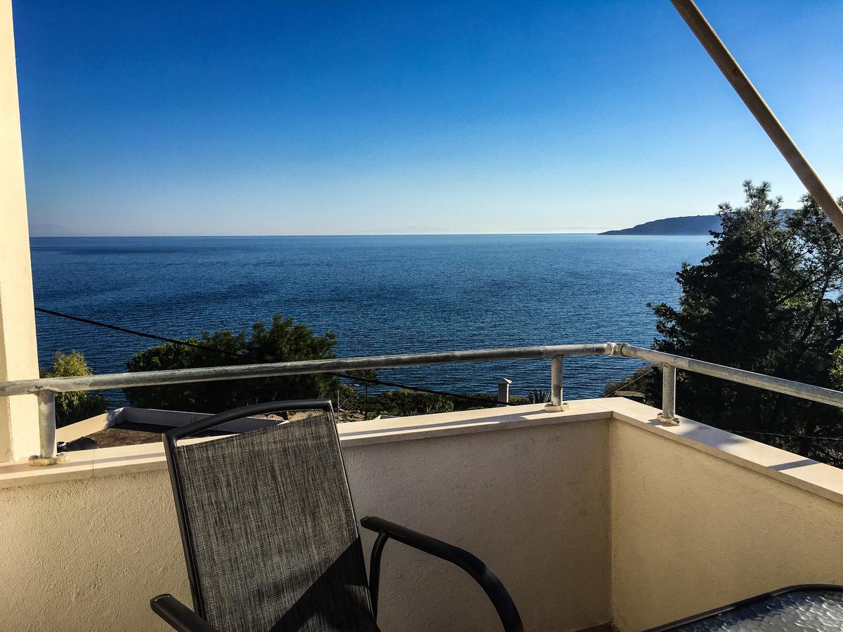 Vasilikos Apartments Paralia Agias Foteinis Exteriör bild